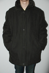 Продаю НОВУЮ мужскую куртку темно-зеленого цвета р-р 54-56,  осень-зима